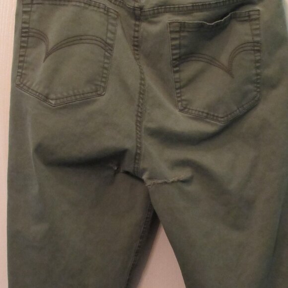 Gloria Vanderbilt Pants Olive Medium - Picture 7 of 7